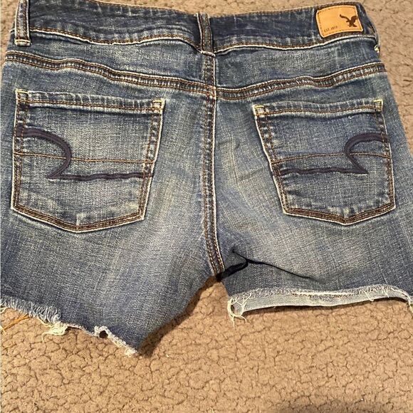 American Eagle Super Stretch Denim Shorts Size 2 - Picture 7 of 12
